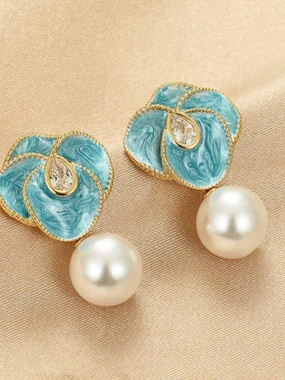 Elegant Blue Floral Pearl Drop Earrings